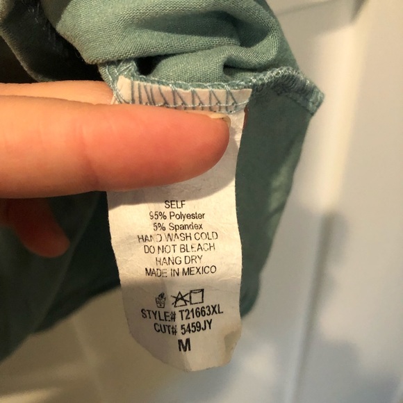 White Birch Medium Cold Shoulder Top - Picture 6 of 7